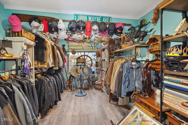 $1,099,000 | 2301 Roosevelt Boulevard, Oxnard, CA 93035