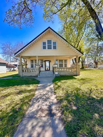 $160,000 | 315 East Main Street, Council Grove, KS 66846