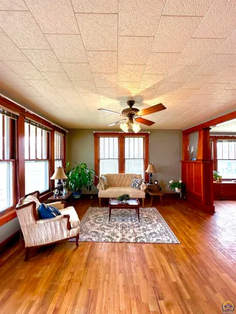 $160,000 | 315 East Main Street, Council Grove, KS 66846