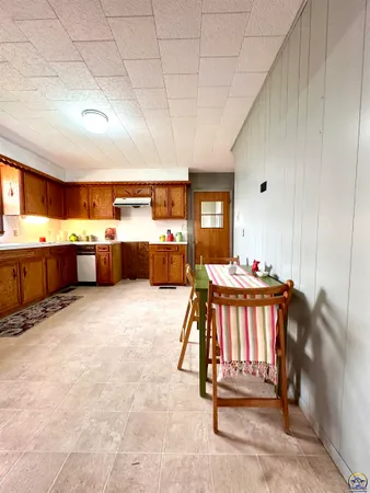 $160,000 | 315 East Main Street, Council Grove, KS 66846