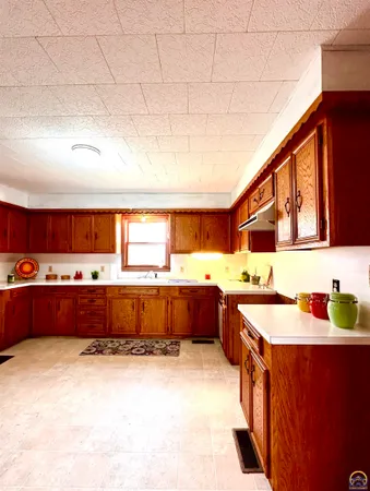 $160,000 | 315 East Main Street, Council Grove, KS 66846