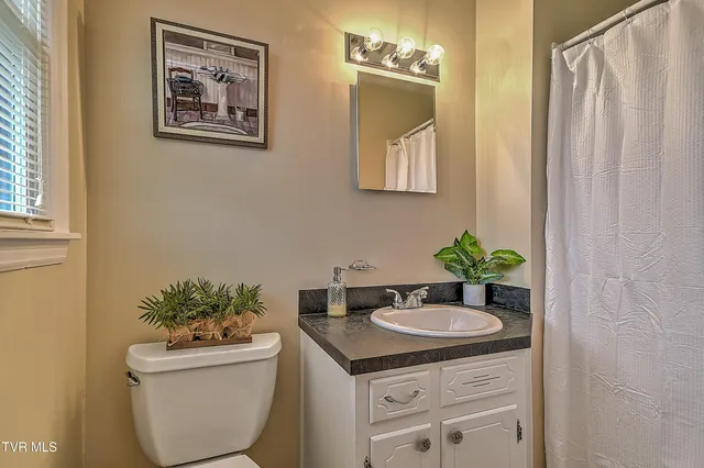 $337,000 | 218 Beaver Road, Bluff City, TN 37618