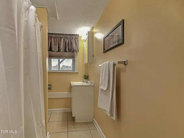 $337,000 | 218 Beaver Road, Bluff City, TN 37618