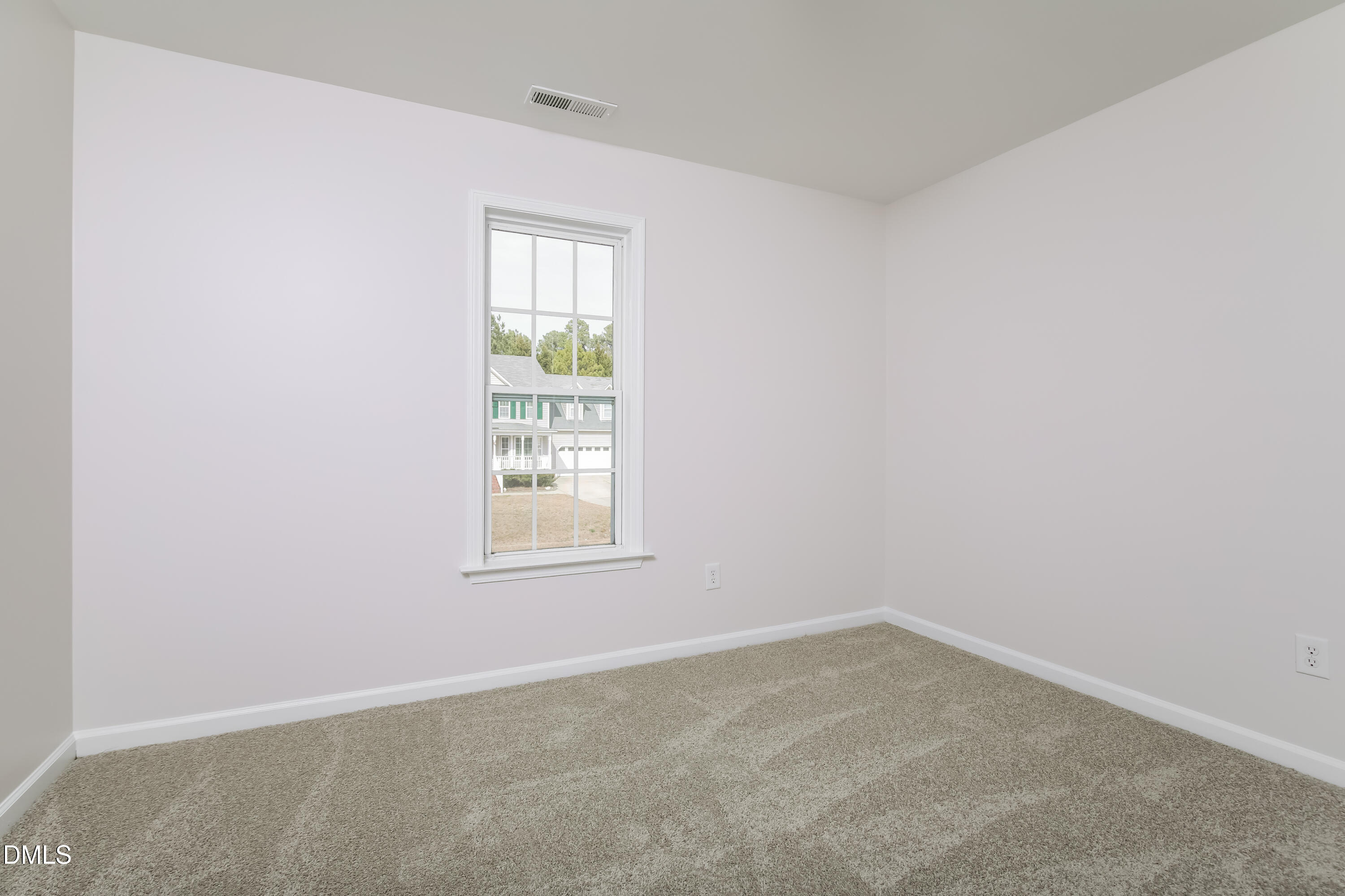40 Broadhead Court Angier, NC 27501 - Photo 16 of 20 an empty room with a window