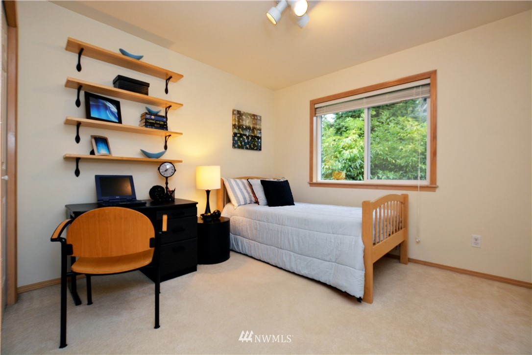 19730 100th Avenue Northeast Bothell, WA 98011 - Photo 12 of 21