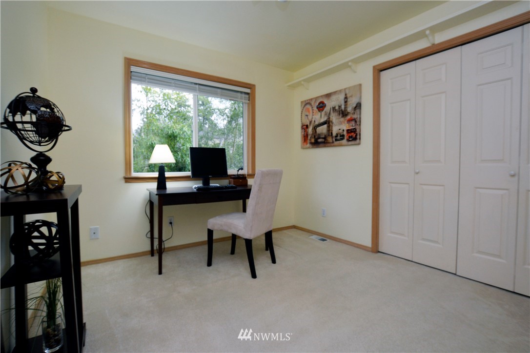 19730 100th Avenue Northeast Bothell, WA 98011 - Photo 14 of 21