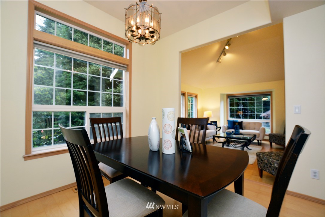 19730 100th Avenue Northeast Bothell, WA 98011 - Photo 4 of 21