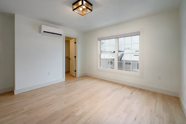 $4,850 | 2620 Main Street, Unit 9, Glastonbury, CT 06033