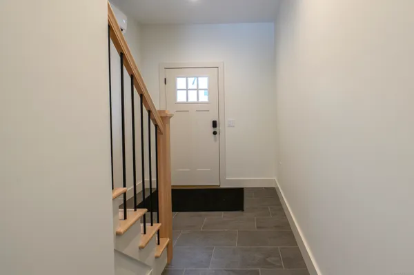 $4,850 | 2620 Main Street, Unit 9, Glastonbury, CT 06033