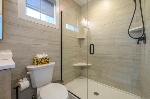 $4,850 | 2620 Main Street, Unit 9, Glastonbury, CT 06033