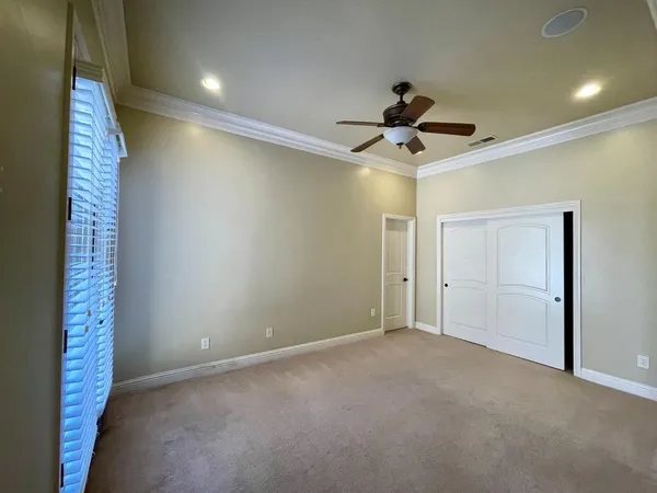 $839,000 | 16052 West Middleton Avenue, Kerman, CA 93630