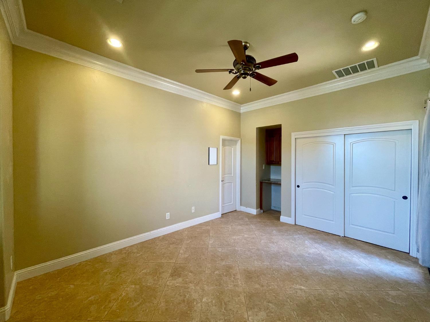 16052 West Middleton Avenue Kerman, CA 93630 - Photo 33 of 77