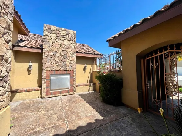 $839,000 | 16052 West Middleton Avenue, Kerman, CA 93630