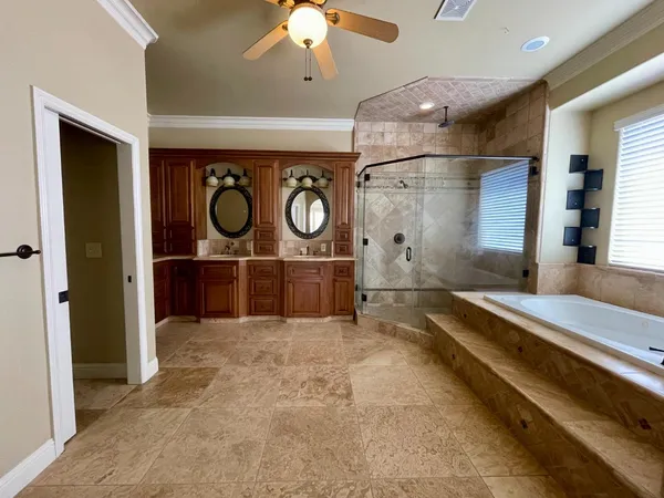 $839,000 | 16052 West Middleton Avenue, Kerman, CA 93630