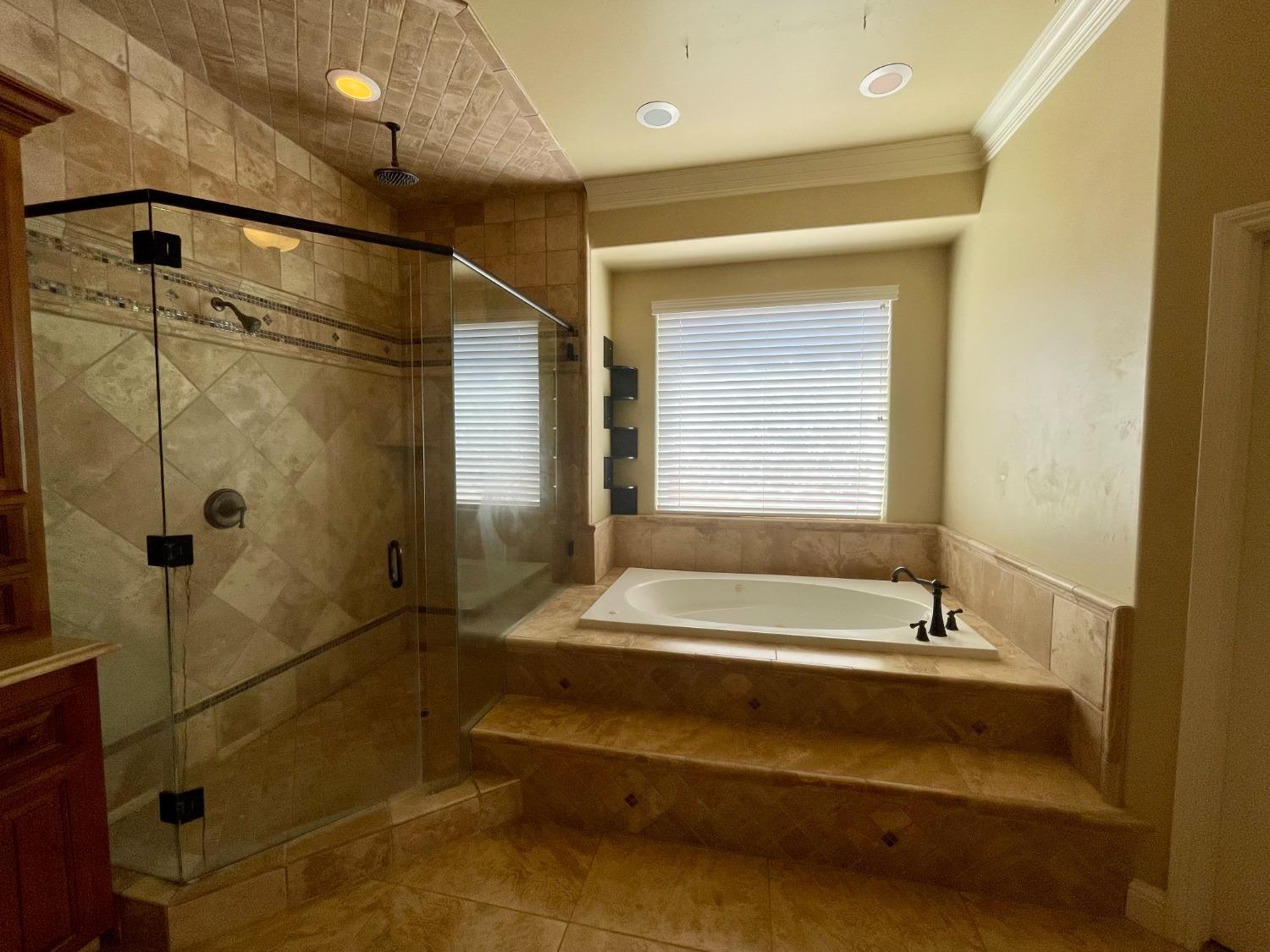 16052 West Middleton Avenue Kerman, CA 93630 - Photo 45 of 77