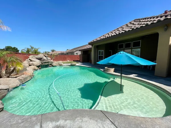$839,000 | 16052 West Middleton Avenue, Kerman, CA 93630