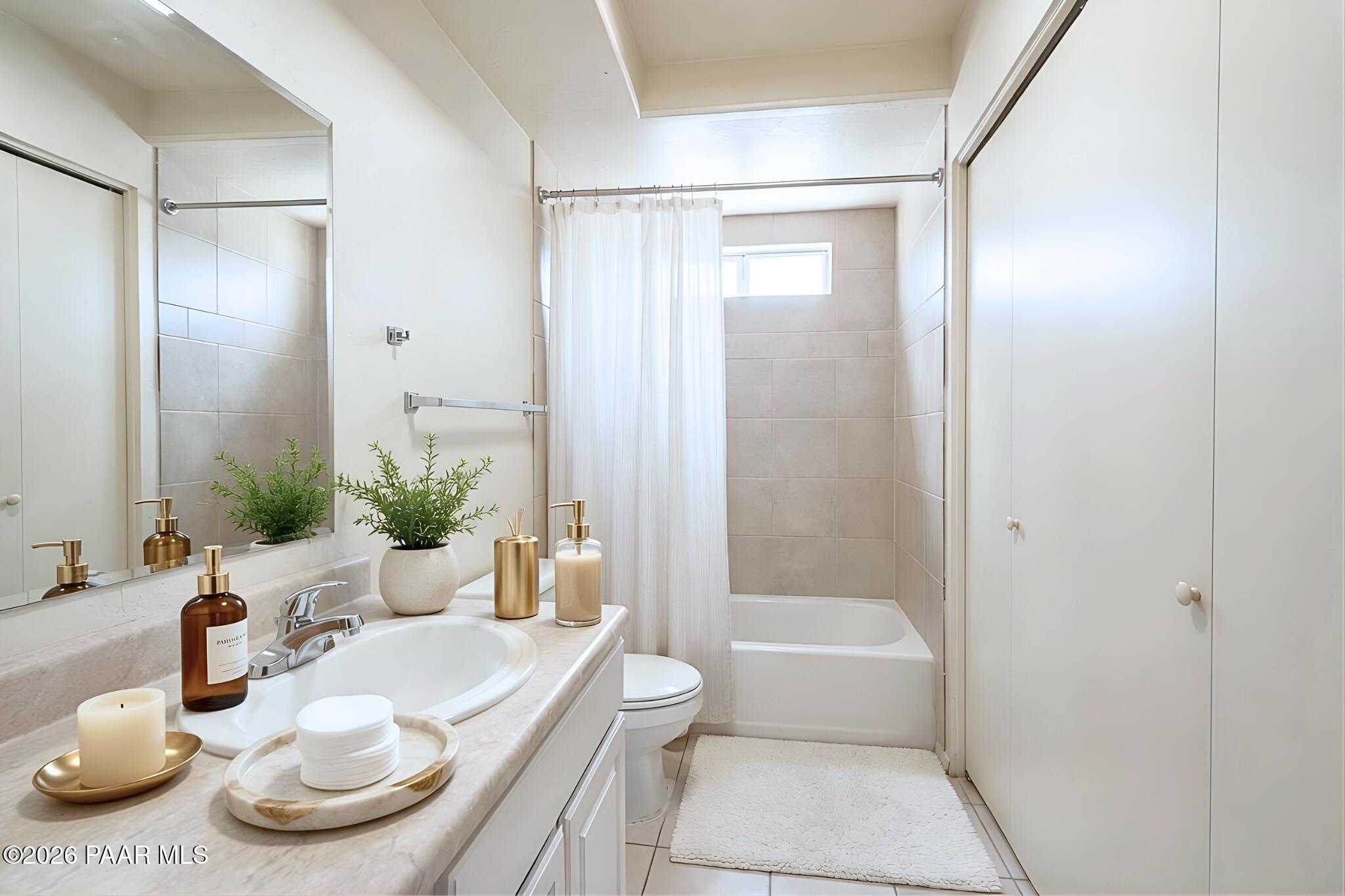 3170 North Tani Road, Unit 5 Prescott Valley, AZ 86314 - Photo 5 of 6 5