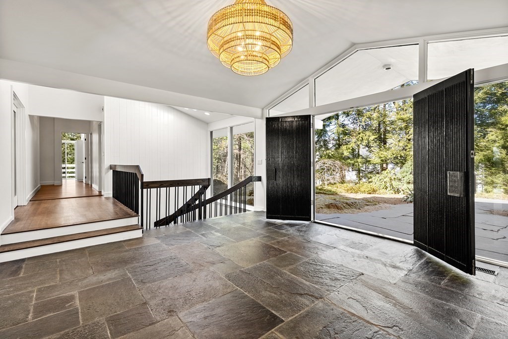 92 Royalston Road Wellesley, MA 02481 - Photo 1 of 40