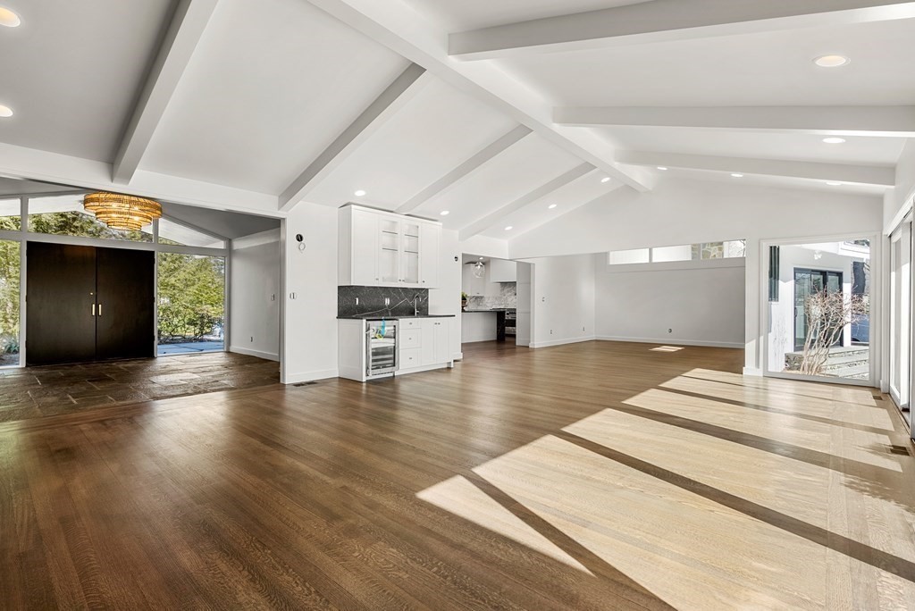 92 Royalston Road Wellesley, MA 02481 - Photo 11 of 40