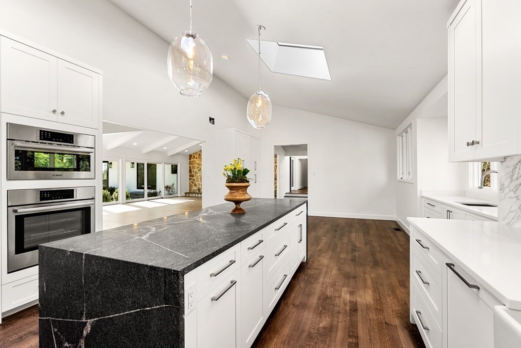 92 Royalston Road Wellesley, MA 02481 - Photo 14 of 40