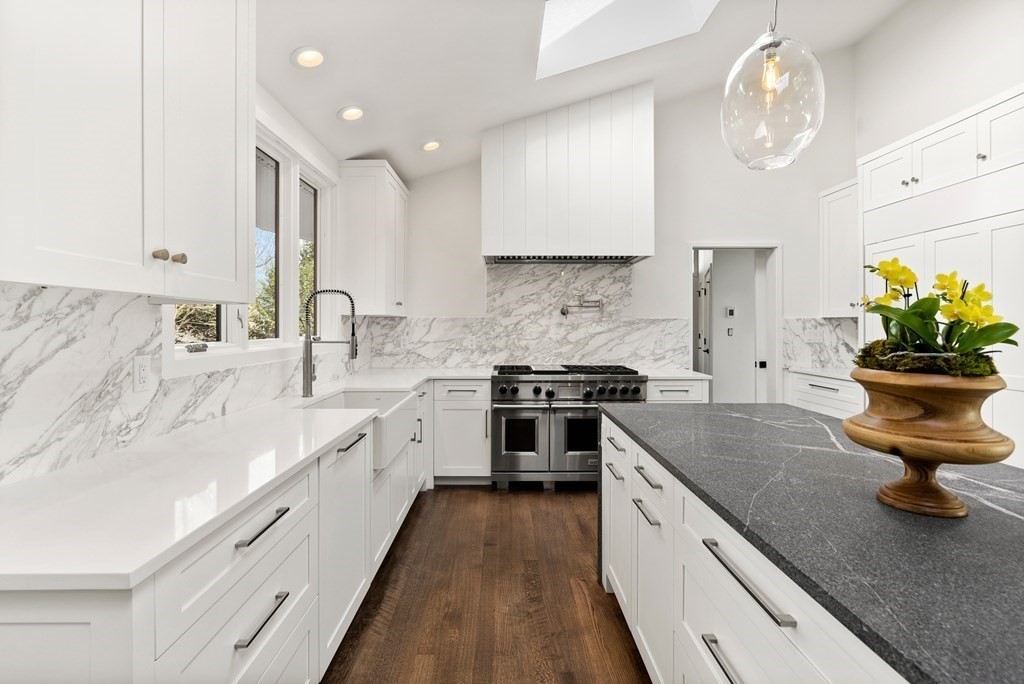 92 Royalston Road Wellesley, MA 02481 - Photo 15 of 40
