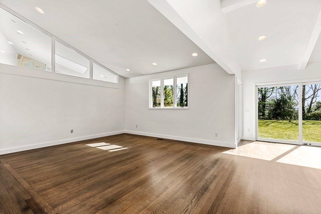 92 Royalston Road Wellesley, MA 02481 - Photo 16 of 40