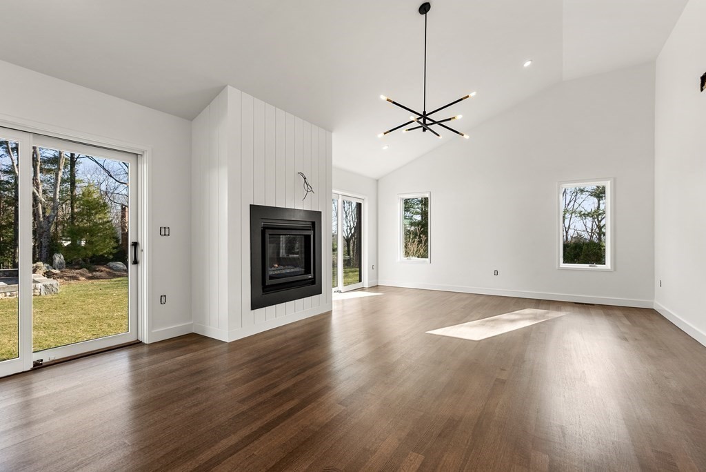 92 Royalston Road Wellesley, MA 02481 - Photo 22 of 40