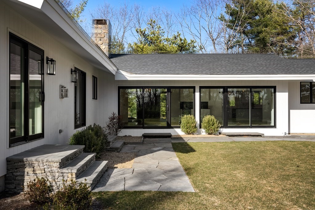 92 Royalston Road Wellesley, MA 02481 - Photo 35 of 40