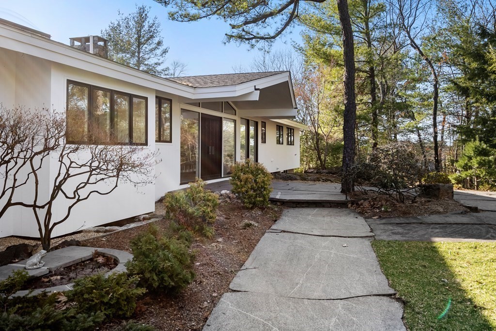92 Royalston Road Wellesley, MA 02481 - Photo 38 of 40