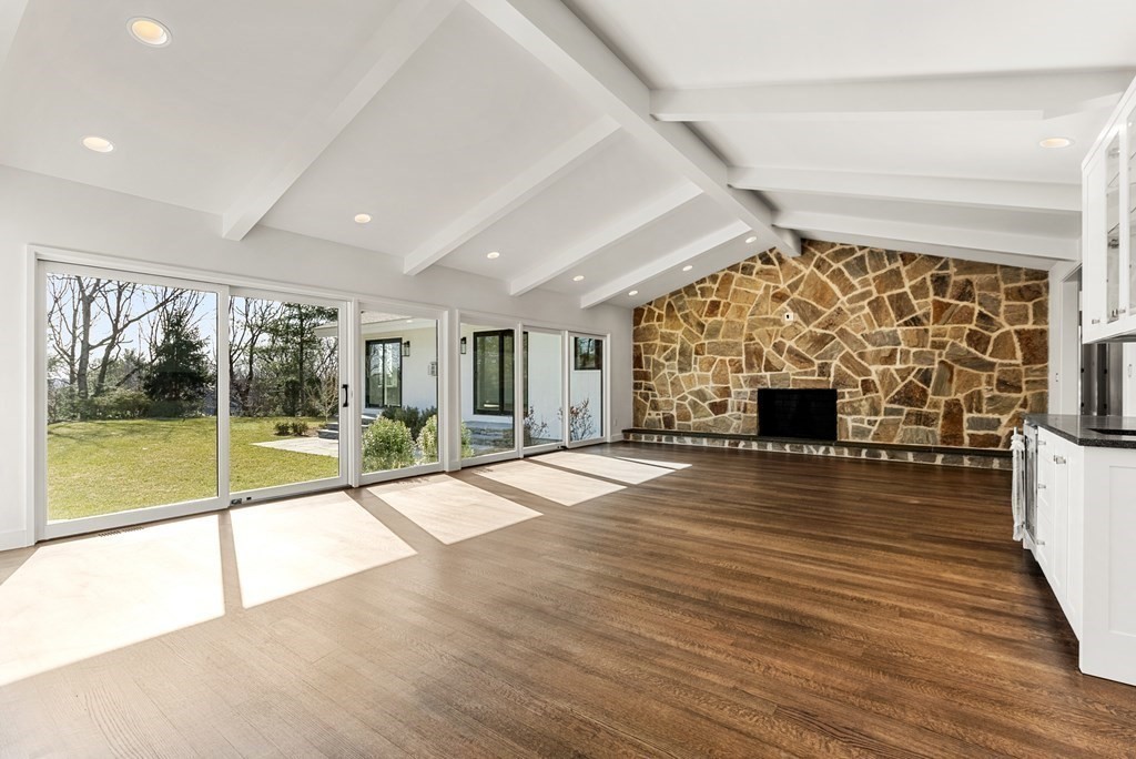 92 Royalston Road Wellesley, MA 02481 - Photo 7 of 40