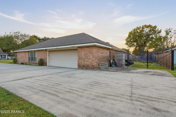 $299,000 | 107 Candlestick Lane, Lafayette, LA 70507