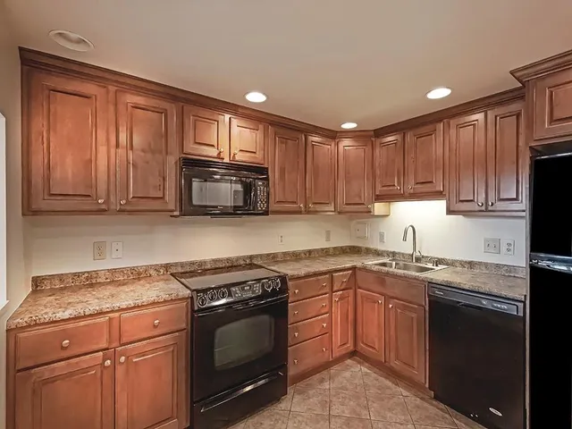 $339,000 | 900 Washington Road, Unit 512, Pittsburgh, PA 15228