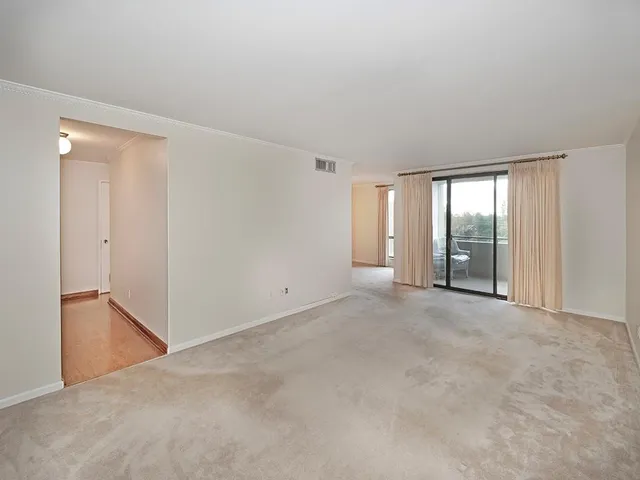 $339,000 | 900 Washington Road, Unit 512, Pittsburgh, PA 15228