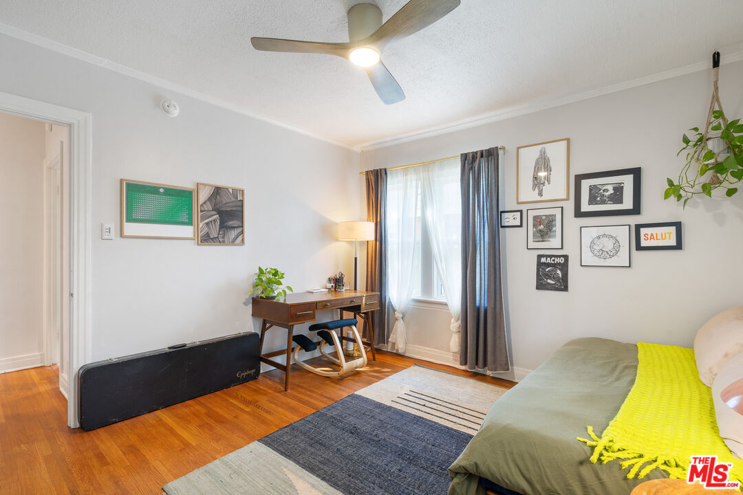 1955 Garfield Avenue Pasadena, CA 91104 - Photo 31 of 55 a living room with furniture and a table