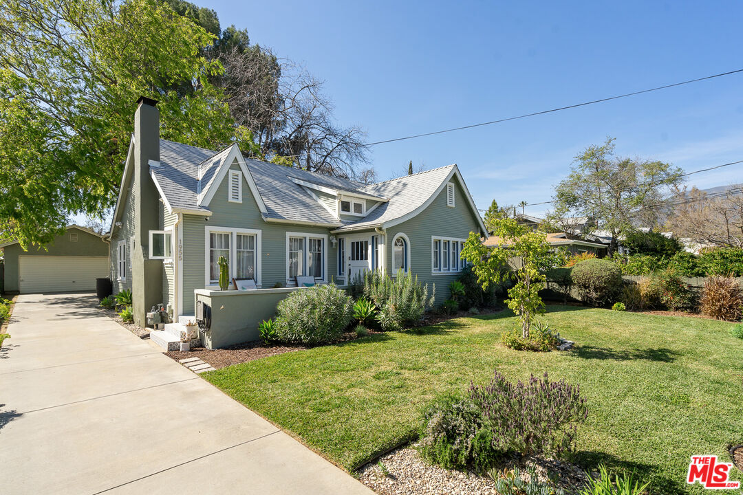1955 Garfield Avenue Pasadena, CA 91104 - Photo 55 of 55 a front view of house with yard and green space