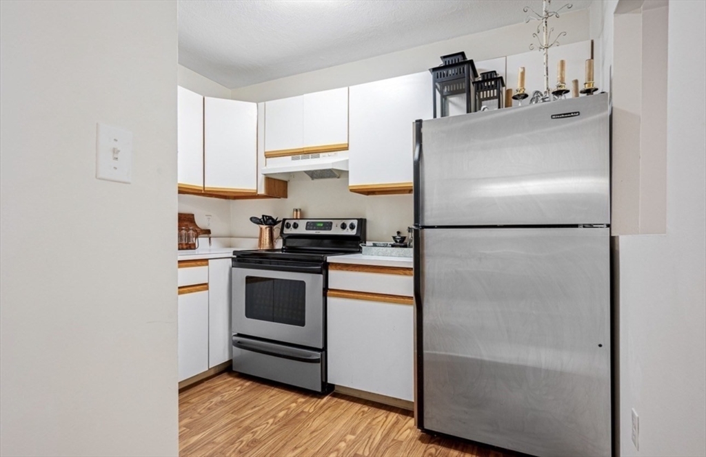 302 Boston Post Road East, Unit B15 Marlborough, MA 01752 - Photo 2 of 14