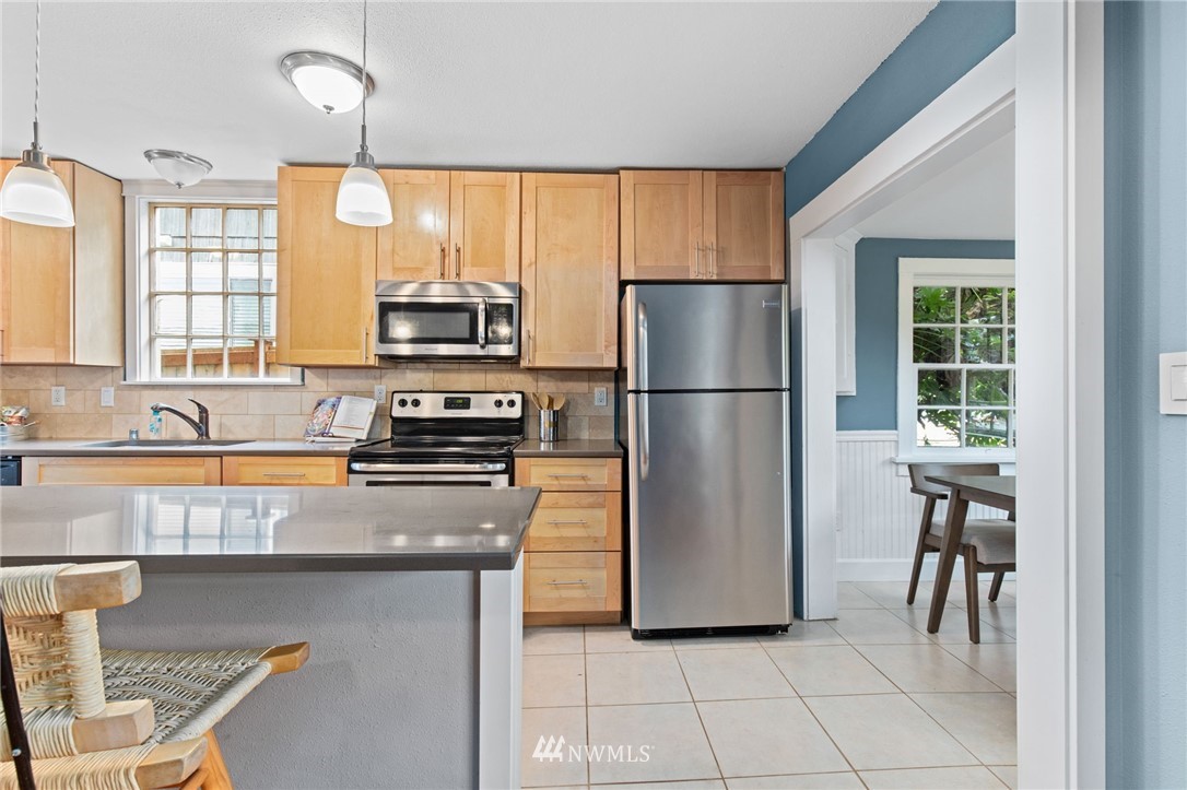 926 Maple Street Everett, WA 98201 - Photo 5 of 38 Gallery Image 5