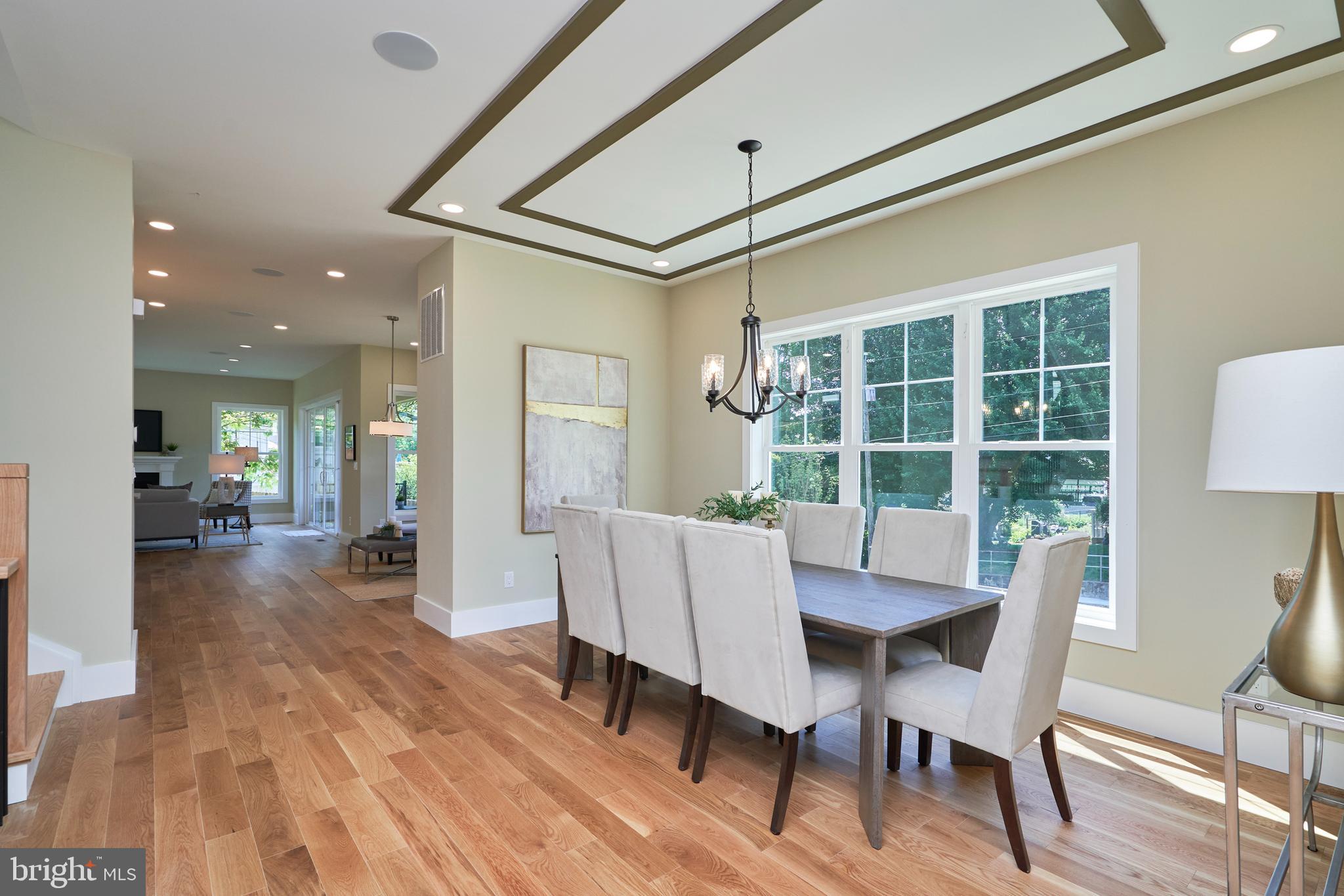 7019 Ridge Drive Alexandria, VA 22306 - Photo 7 of 67 Seating for 8 or more - NO problem