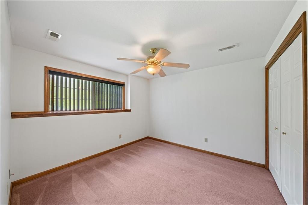 7411 South Arnett Road Grain Valley, MO 64029 - Photo 23 of 33