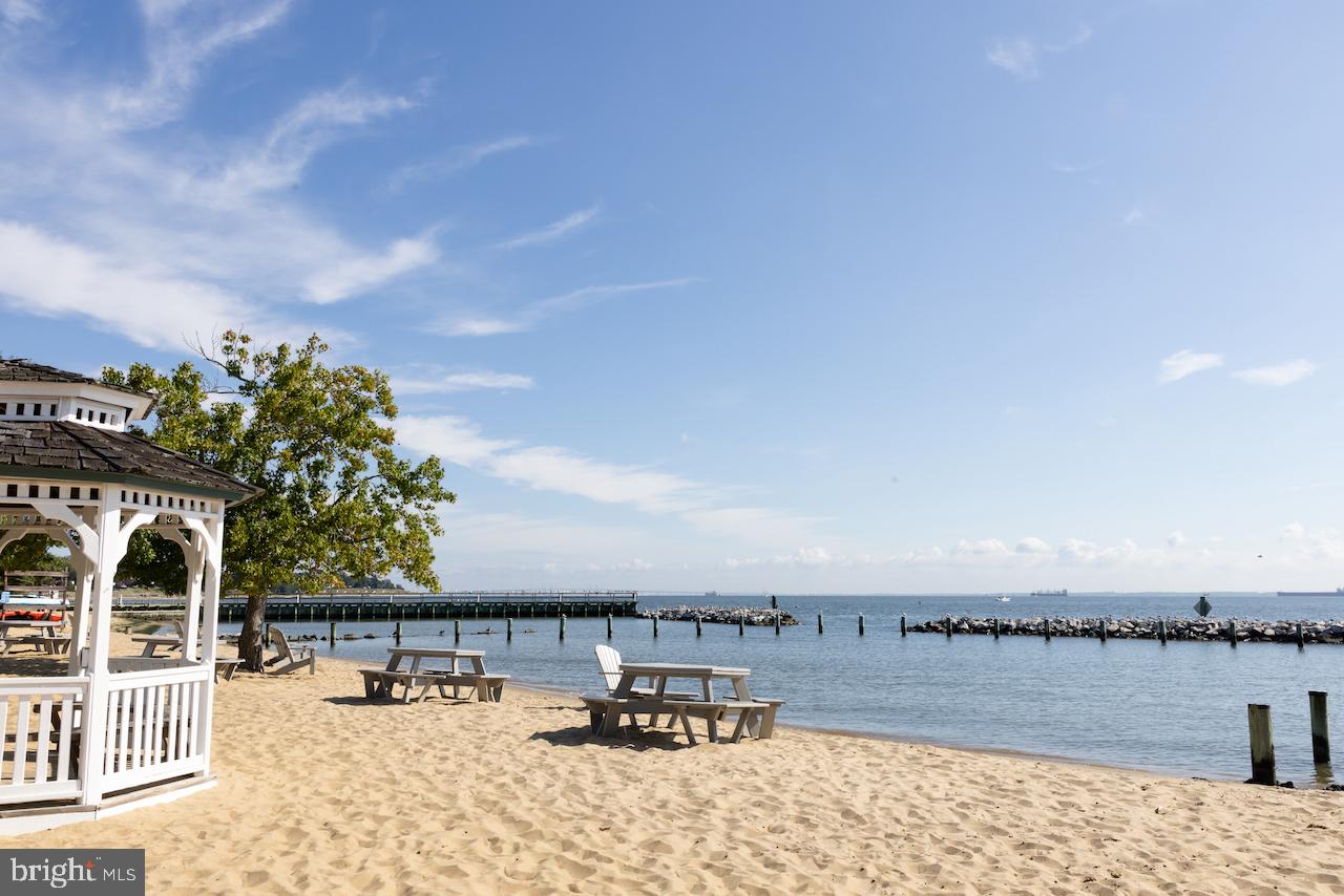 1326 Harbor Road Annapolis, MD 21403 - Photo 3 of 13 Oyster Harbor Community Beach
