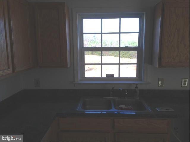 24101 Independence Road Unionville, VA 22567 - Photo 12 of 23 Kitchen