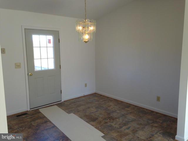 24101 Independence Road Unionville, VA 22567 - Photo 14 of 23 Interior (General)
