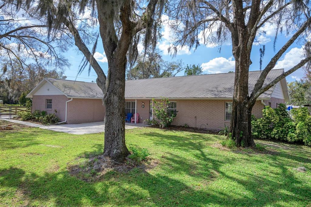 19804 Hiawatha Road Odessa, FL 33556 - Photo 4 of 49