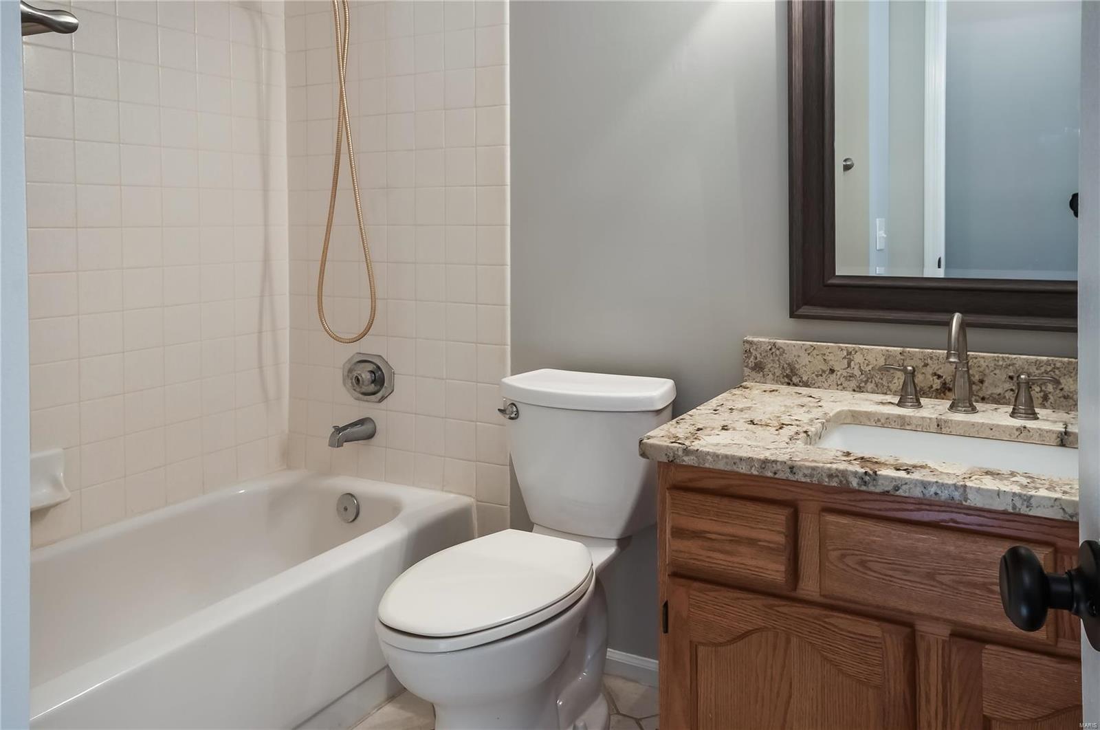 1019 North Spoede Road Creve Coeur, MO 63146 - Photo 13 of 23 Gallery Image 13