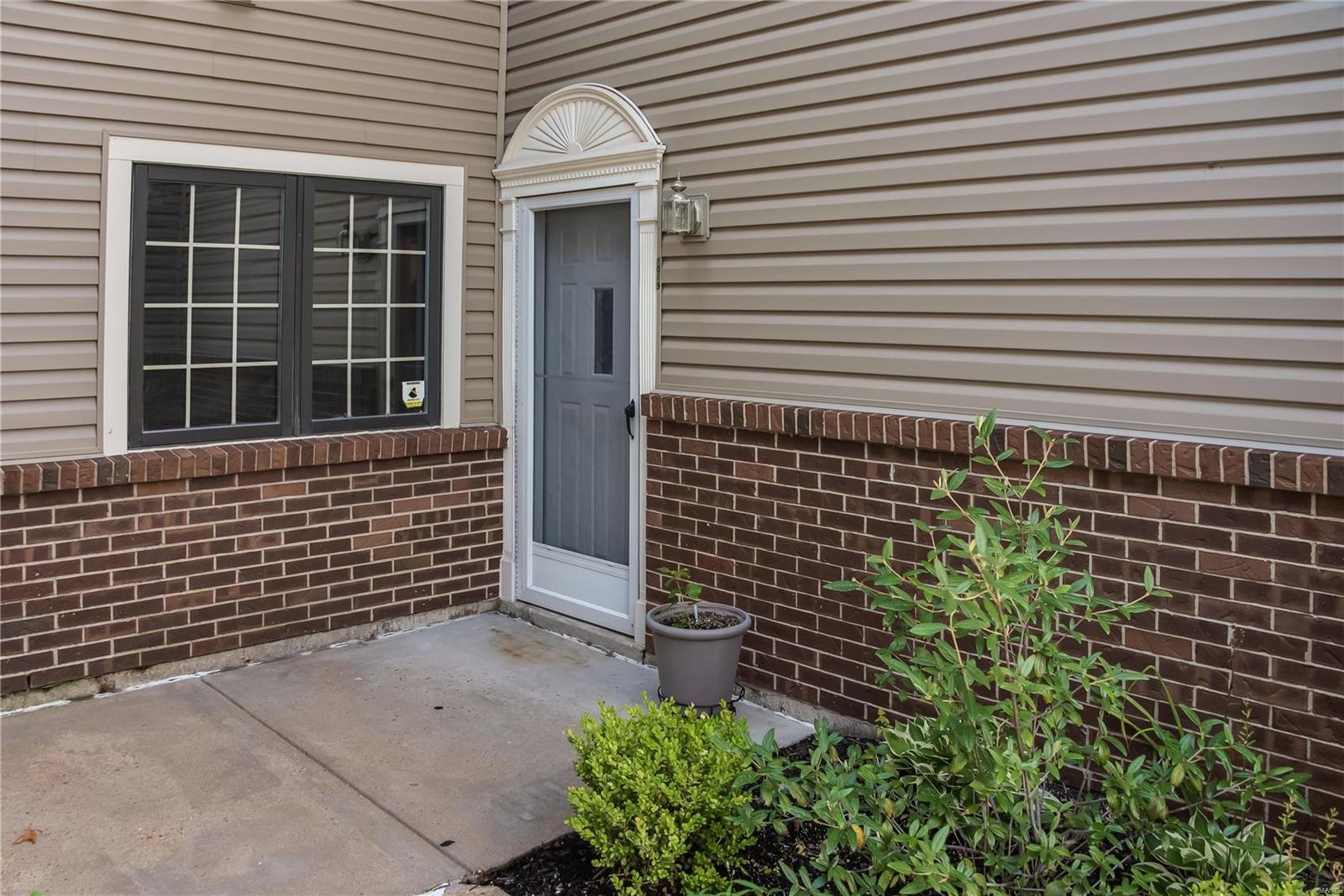 1019 North Spoede Road Creve Coeur, MO 63146 - Photo 16 of 23 Gallery Image 16