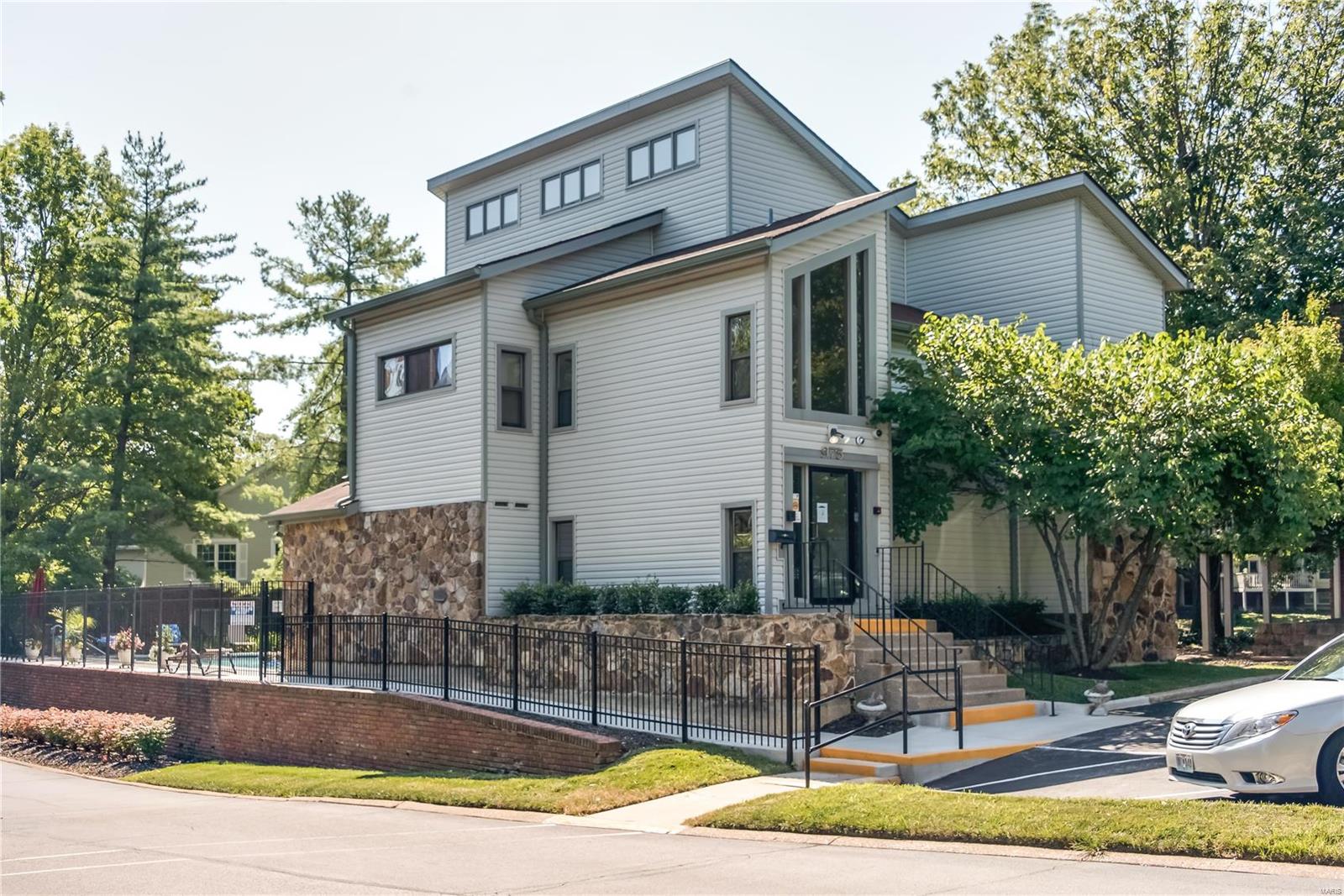 1019 North Spoede Road Creve Coeur, MO 63146 - Photo 20 of 23 Gallery Image 20