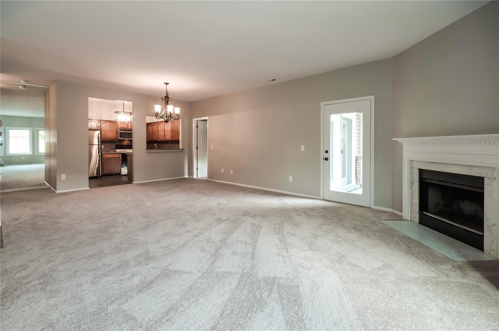 1019 North Spoede Road Creve Coeur, MO 63146 - Photo 3 of 23 Gallery Image 3