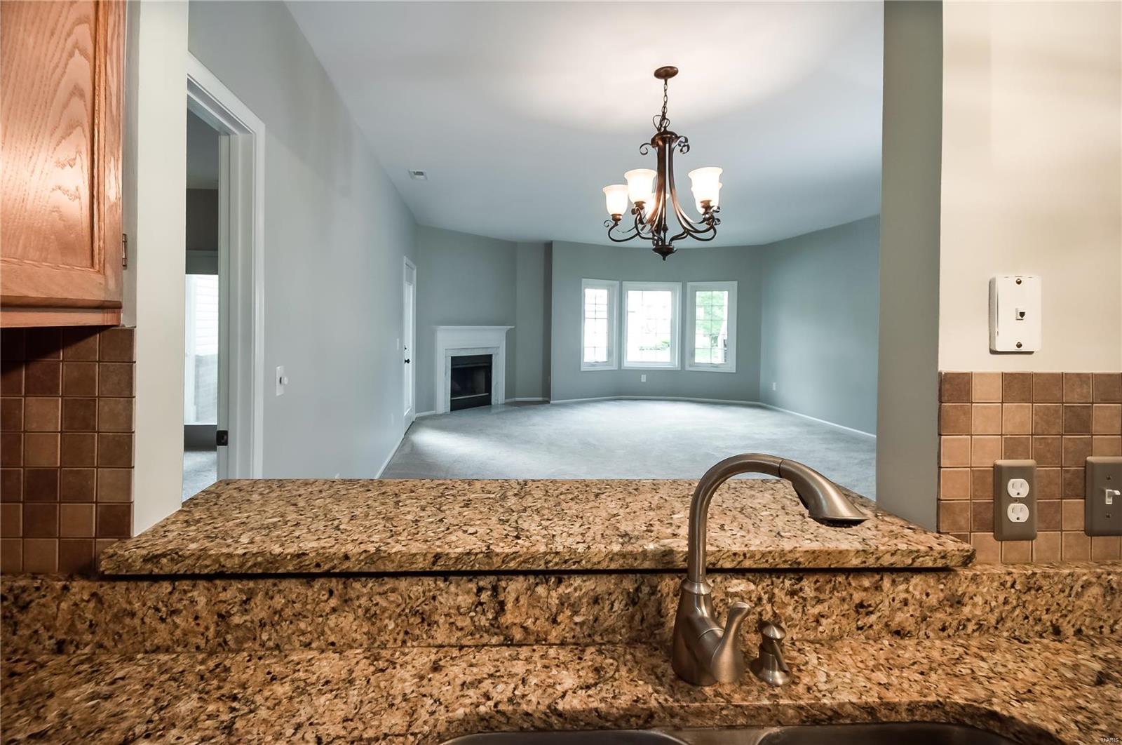 1019 North Spoede Road Creve Coeur, MO 63146 - Photo 6 of 23 Gallery Image 6