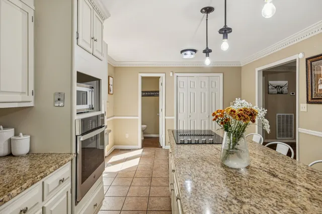 $699,000 | 2500 Country Club Lane, Columbia, TN 38401