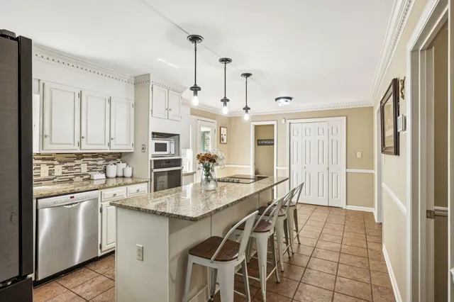 $699,000 | 2500 Country Club Lane, Columbia, TN 38401